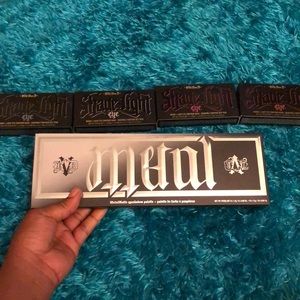 Kat Von D MetalMatte Eyeshadow Palette
